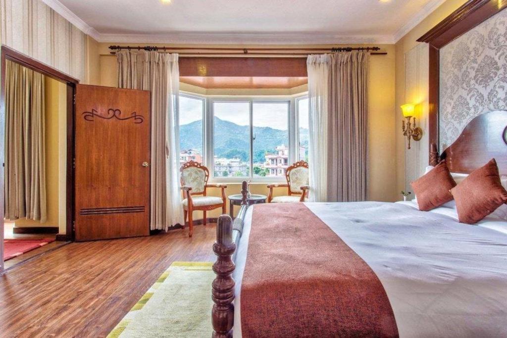 Da Yatra Courtyard Hotel & Resort Pokhara Exterior photo