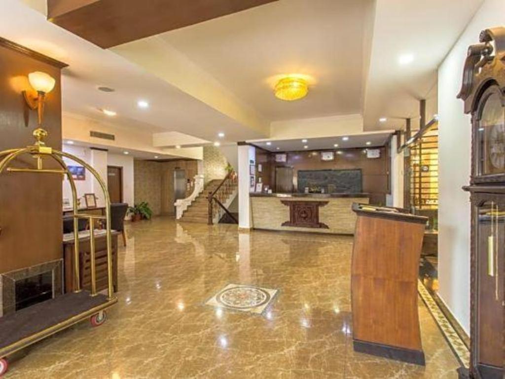 Da Yatra Courtyard Hotel & Resort Pokhara Exterior photo