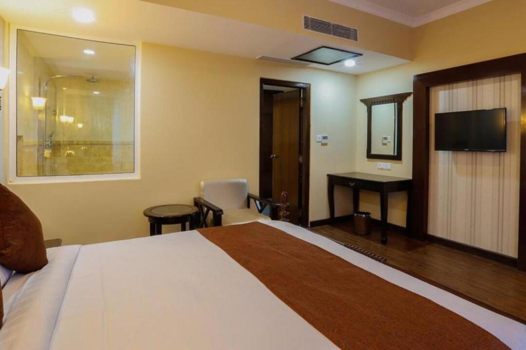 Da Yatra Courtyard Hotel & Resort Pokhara Exterior photo